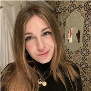 Actualmente, soy estudiante de Educación Social y estoy interesada en llevar a la práctica los conocimientos que he aprendido durante estos tres años. Además, soy bastante responsable, organizada y estudiosa.
Me gustaría impartir clases de refuerzo porque